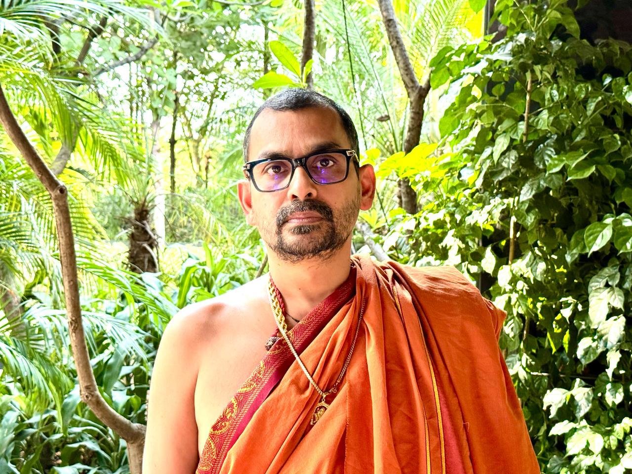 स्वामी अभिषेक ब्रह्मचारी बोले: “कश्मीर हमले पर पूरा देश एकजुट, राजनीति से ऊपर उठने का समय”