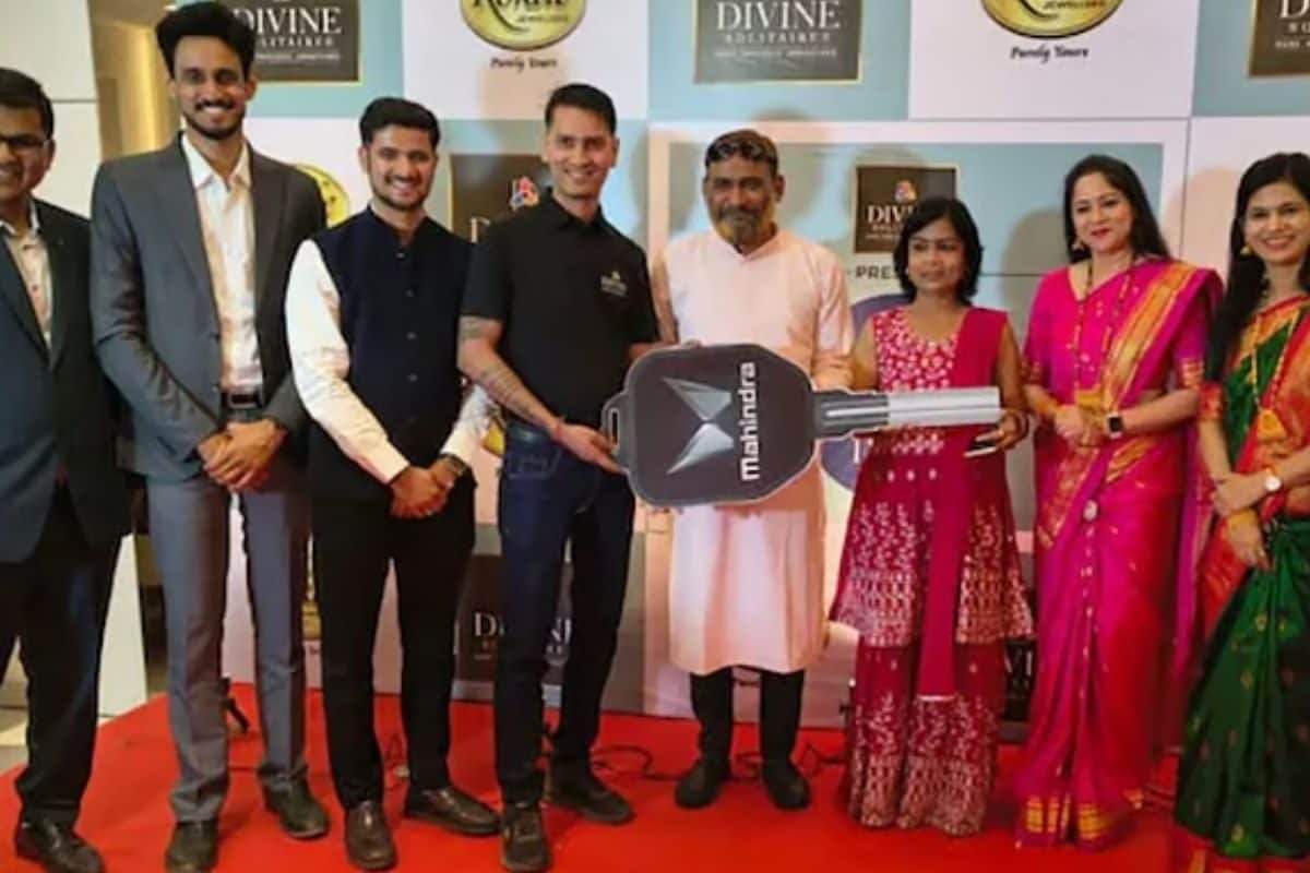 मुफ्त की XUV700 लेना पड़ा भारी! ज्वेलर्स के लकी ड्रॉ के चक्कर में नप गईं IAS अफसर, आखिर गलती क्या थी?