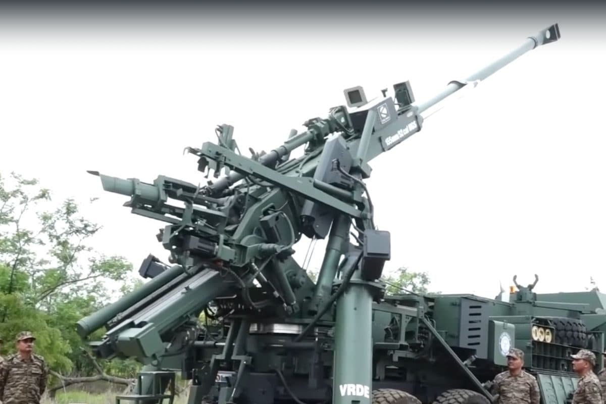 45KM दूर से दुश्मन को भस्म कर पलक झपकते ही गायब हो जाएगी भारत की ये महाविनाशक 'माउंटेड तोप'