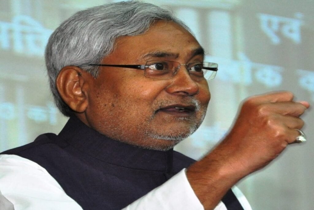 नीतीश कुमार ने केंद्र में कब-कब निभाई कौनसी भूमिका, देखें उनका अबतक का राजनीतिक सफर