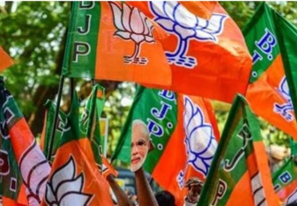 केरल फतह के लिए बीजेपी की आक्रामक घेराबंदी, वामपंथियों के गढ़ में 98 सीटों पर बिछाई 'कमल' की बिसात