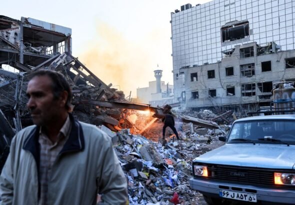 'करे इजरायल-अमेर‍िका, भुगते भारत', ब्रह्मा चेलानी ने ईरान जंग में होने वाले नुकसान ग‍िनाए, बोले-चीन मौज में