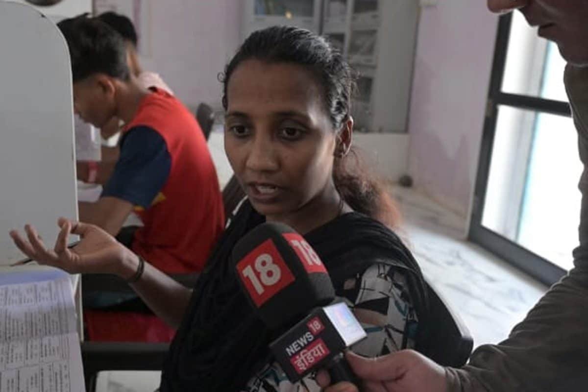 'नक्सलमुक्त भारत' में मुस्कुरा रहा वो गांव... जो नक्सलियों की वजह से कभी उभर नहीं पाया था, देखें बदले हालात