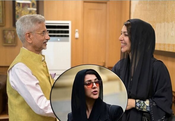 ईरान युद्ध के बीच जयशंकर से 'अर्जेंट' मिलने आईं यह खातून कौन हैं? हाथ मिलाते ही चेहरे पर छाई मुस्कान