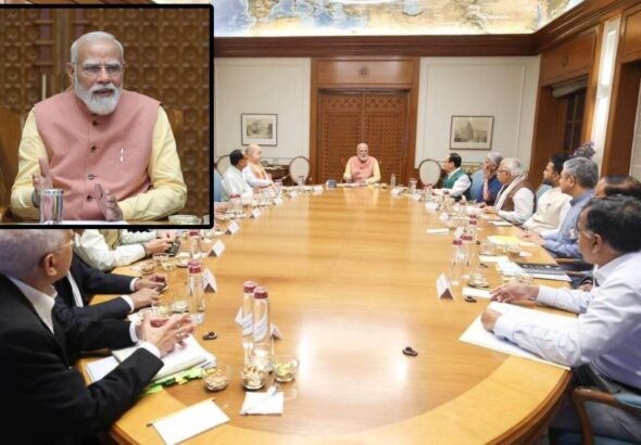 मिडल ईस्ट की आग से देश को बचाएंगे पीएम मोदी, CCS की बैठक में एनर्जी और खेती के लिए बना अभेद्य सुरक्षा कवच