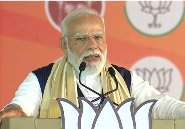 एलडीएफ और यूडीएफ की लड़ाई 'WWF फाइट' जैसी, कांग्रेस से जुड़े हैं मंदिर लूट के तार, केरल में PM मोदी की हुंकार