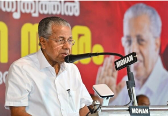 संघ परिवार का रास्ता कांग्रेस ने ही तैयार किया, पिनराई विजयन ने राहुल गांधी को धोया, वामपंथ पर दे रहे थे लेक्चर