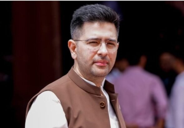 संविधान संशोधन की राह आसान? राज्यसभा में NDA की ताकत बढ़ी, AAP के 7 सांसदों से बदला सियासी गणित