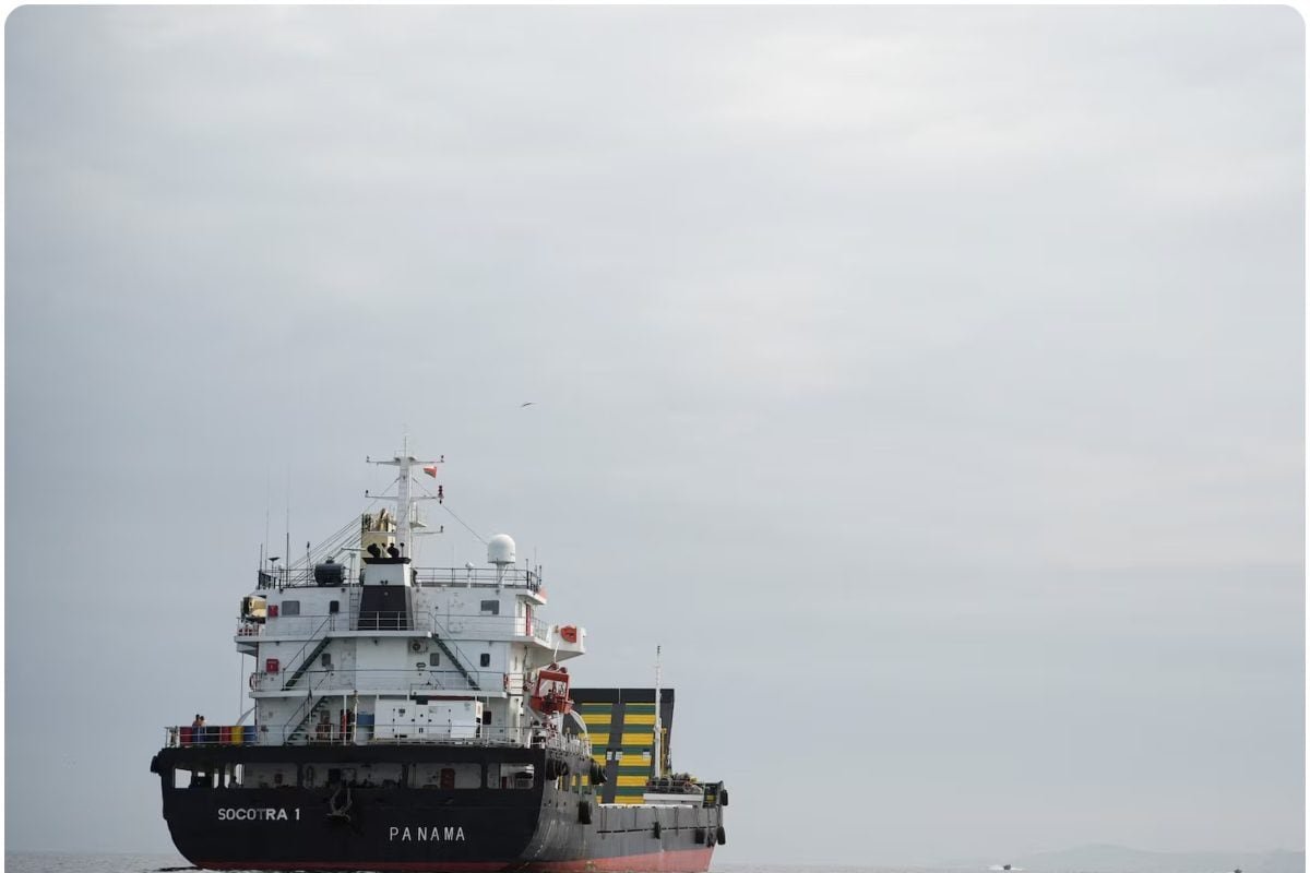 होर्मुज स्ट्रेट में मचा हड़कंप, भारत आ रहे तेल-गैस से लदे 14 जहाजों को ईरान ने रोका, IRGC ने बरसा दी गोलियां