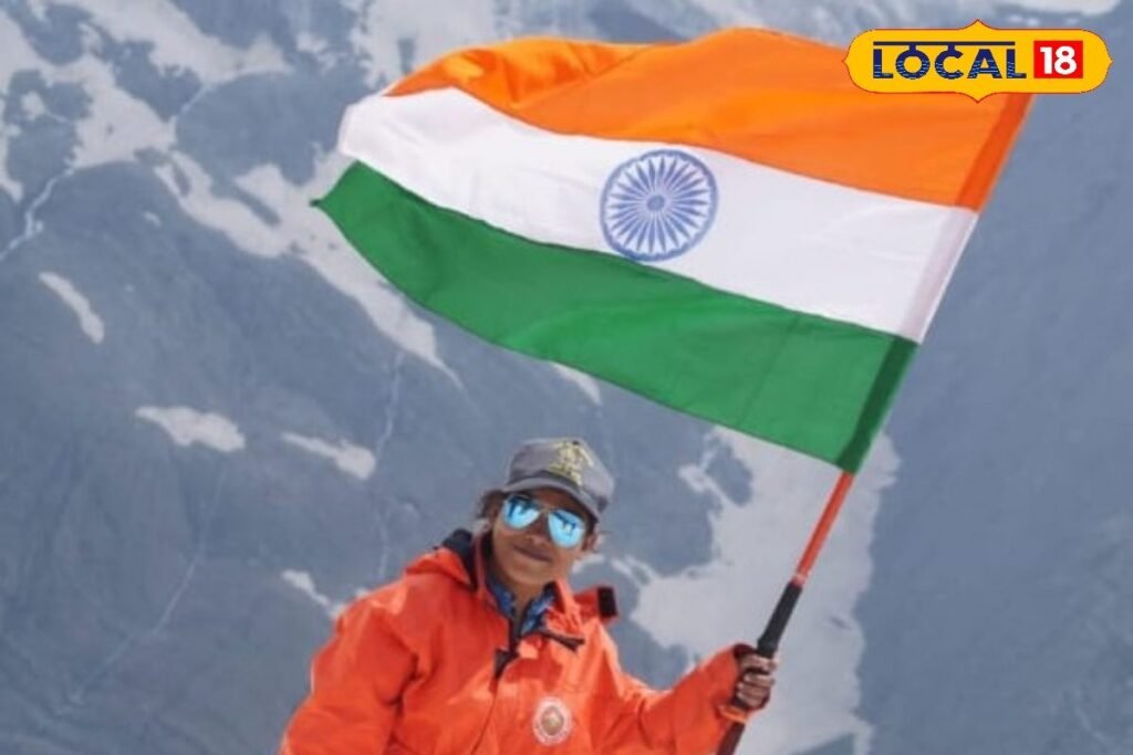 हौसला ऐसा कि हिमालय झुक जाए! जिस दिव्यांग शिक्षिका को दुनिया दी ताने, उसने 20 हजार फीट चोटी पर गाड़ा तिरंगा