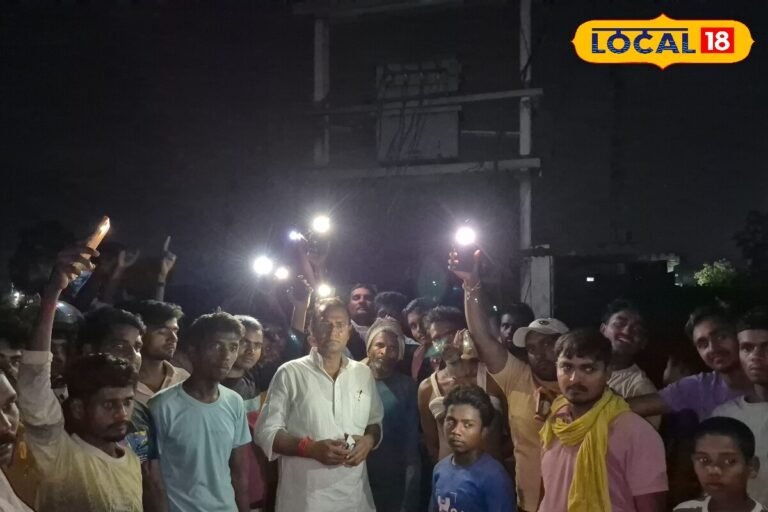Ground Report: ‘15 दिन से अंधेरे में हैं हम…’  चंदौली के घूरो गांव में बिजली संकट पर ग्रामीणों का फूटा गुस्सा, बोले- ट्रांसफॉर्मर बदलो