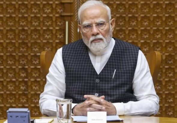 पीएम मोदी की बेंगलुरु यात्रा के दौरान सुरक्षा में चूक पर एक्शन, काफिले के रूट पर मिले जिलेटिन स्टिक, 6 पुलिसवाले सस्पेंड
