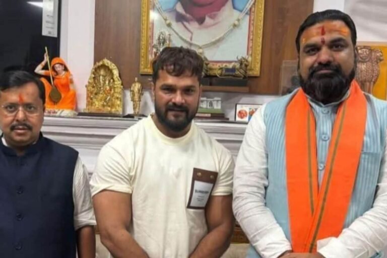 खेसारी लाल की नितिन नवीन और सम्राट चौधरी से मुलाकात ने बढ़ाई सियासी हलचल, क्या यूपी चुनाव से पहले बदलेंगे पाला?