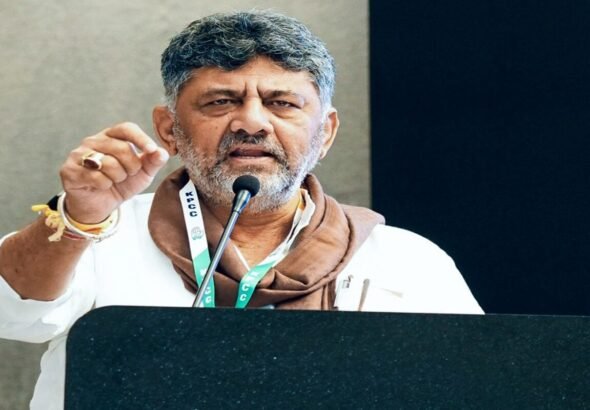 DK Shivakumar Shapath Grahan LIVE: DK शिवकुमार की शपथ आज, डिप्टी CM पेच से बढ़ा सस्पेंस, खड़गे का सिद्धा के लिए बड़ा दांव